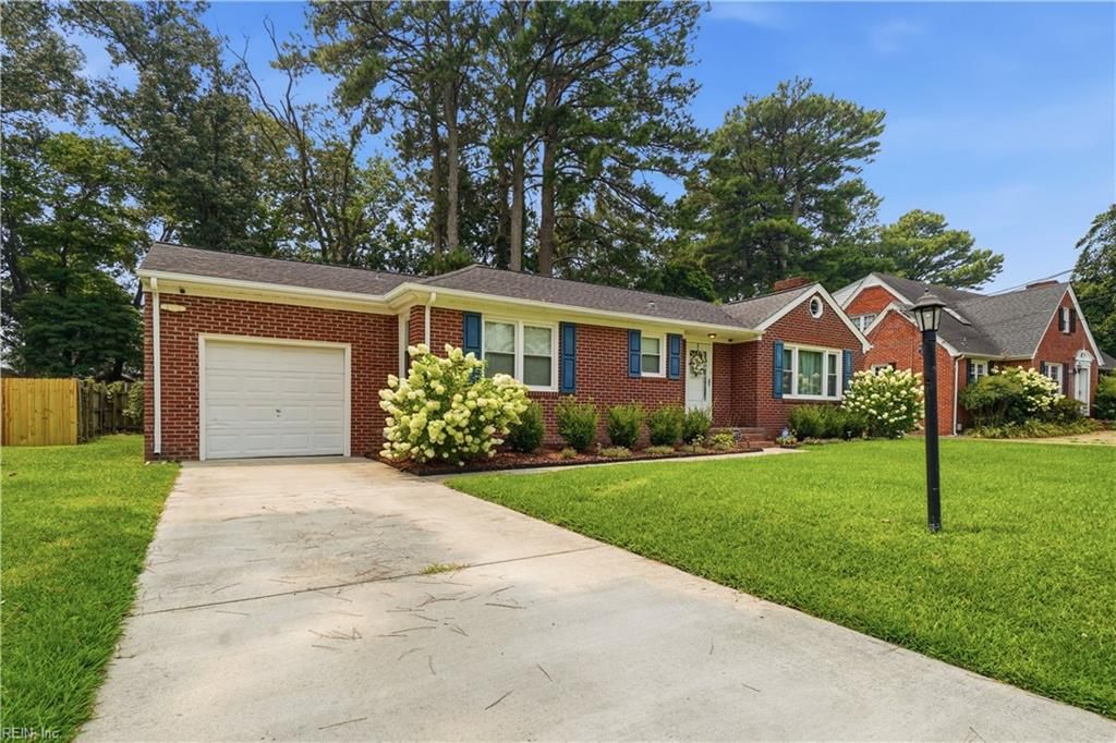 2209 Wildwood RD, Chesapeake, VA 23323