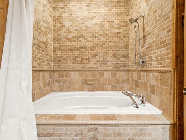 516 Endless View Road, Mineral Bluff, GA 30559
