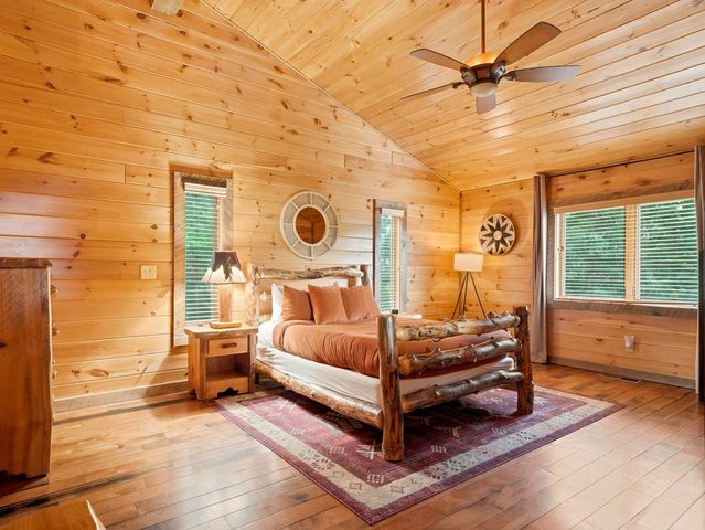 516 Endless View Road, Mineral Bluff, GA 30559
