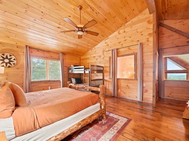 516 Endless View Road, Mineral Bluff, GA 30559