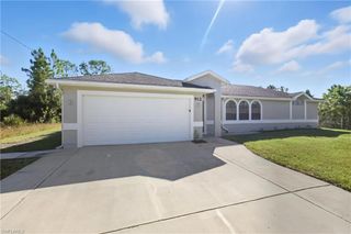 912 Lincoln AVE, Lehigh Acres, FL 33972