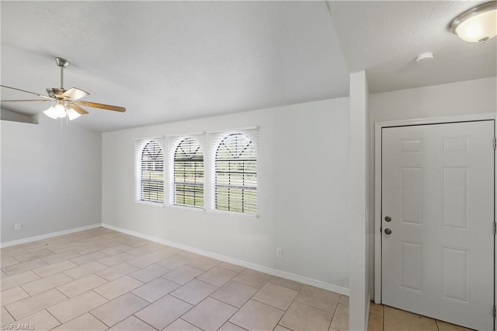 912 Lincoln AVE, LEHIGH ACRES, FL 33972 — photo 2