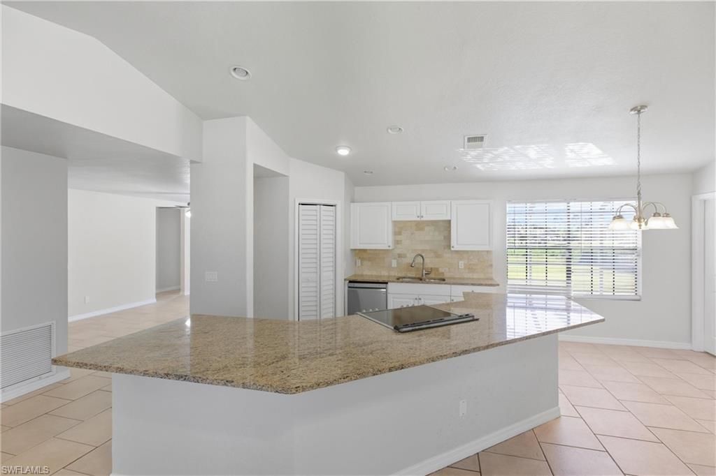 912 Lincoln AVE, LEHIGH ACRES, FL 33972 — photo 5