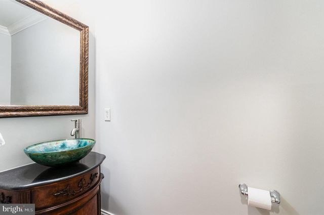 4338 N VICTORIA WAY, Harrisburg, PA 17112