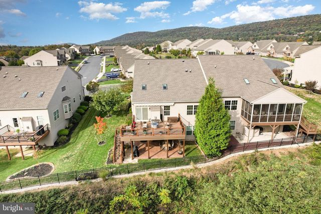 4338 N VICTORIA WAY, Harrisburg, PA 17112