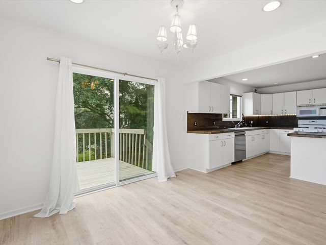 3926 Lakes Edge Drive, Commerce Twp, MI 48382