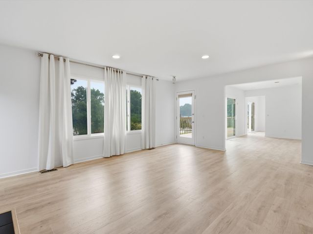 3926 Lakes Edge Drive, Commerce Twp, MI 48382