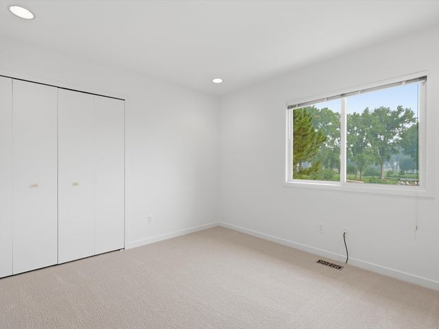 3926 Lakes Edge Drive, Commerce Twp, MI 48382