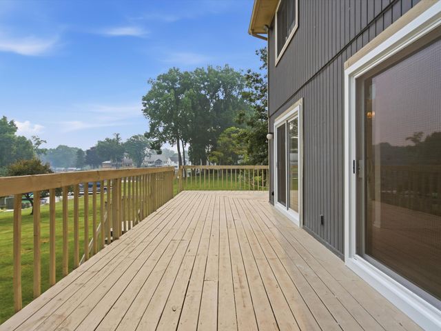3926 Lakes Edge Drive, Commerce Twp, MI 48382