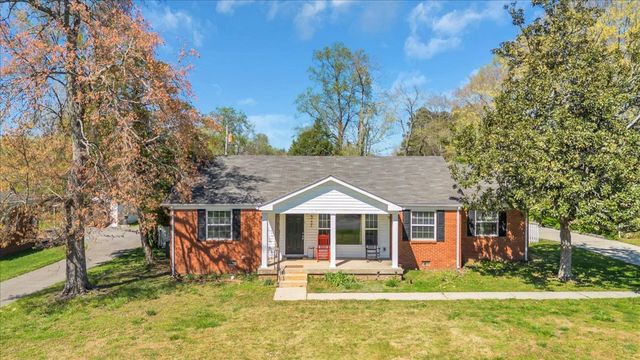 317 Druid Ln, Tullahoma, TN 37388