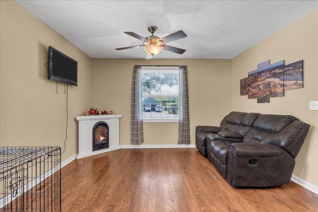 317 Druid Ln, Tullahoma, TN 37388