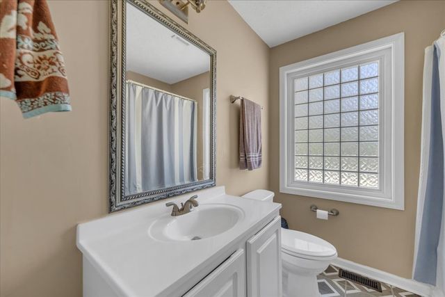 317 Druid Ln, Tullahoma, TN 37388