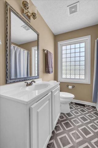 317 Druid Ln, Tullahoma, TN 37388