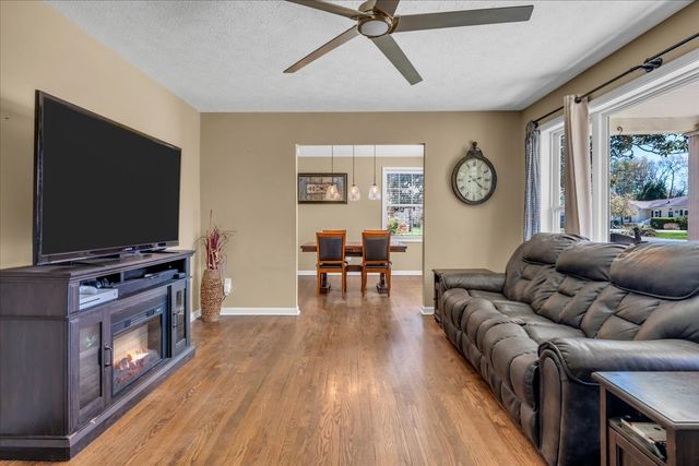 317 Druid Ln, Tullahoma, TN 37388