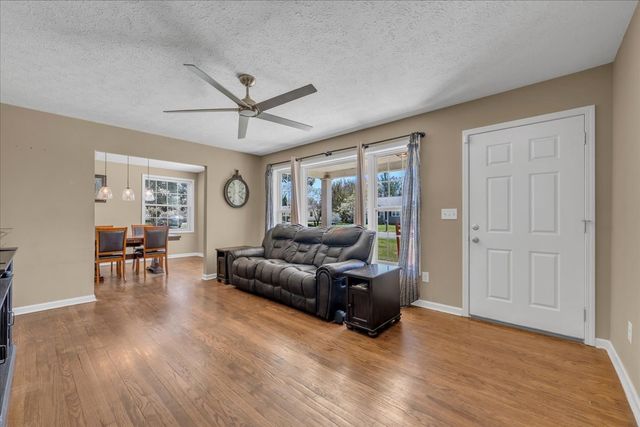 317 Druid Ln, Tullahoma, TN 37388