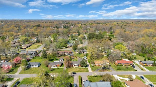 317 Druid Ln, Tullahoma, TN 37388