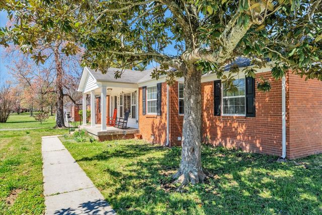 317 Druid Ln, Tullahoma, TN 37388