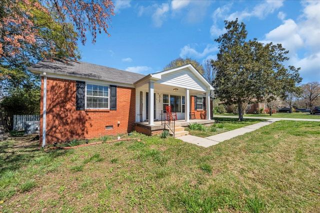 317 Druid Ln, Tullahoma, TN 37388