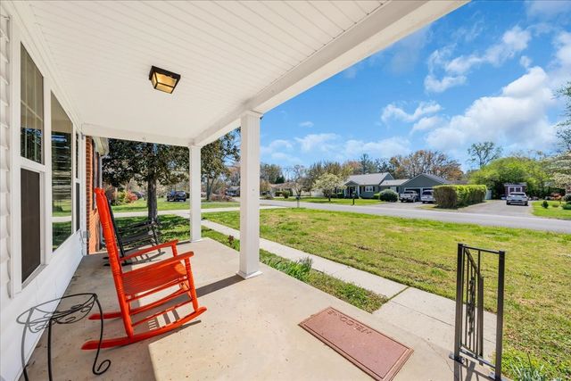 317 Druid Ln, Tullahoma, TN 37388