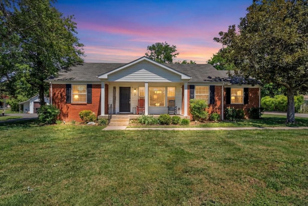 317 Druid Ln, Tullahoma, TN 37388