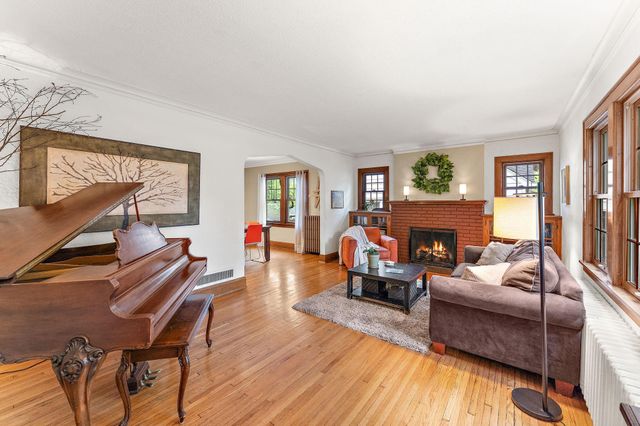 5249 Zenith Avenue S, Minneapolis, MN 55410