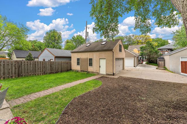 5249 Zenith Avenue S, Minneapolis, MN 55410