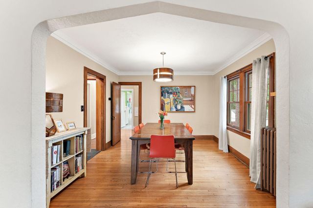 5249 Zenith Avenue S, Minneapolis, MN 55410