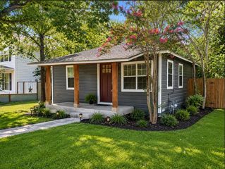 517 W Martin Luther King DR, San Marcos, TX 78666