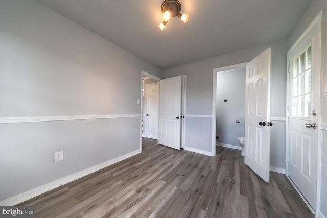 66 LONGWOOD DR, Stratford, NJ 08084