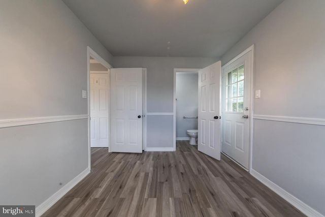 66 LONGWOOD DR, Stratford, NJ 08084