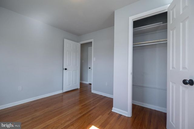 66 LONGWOOD DR, Stratford, NJ 08084