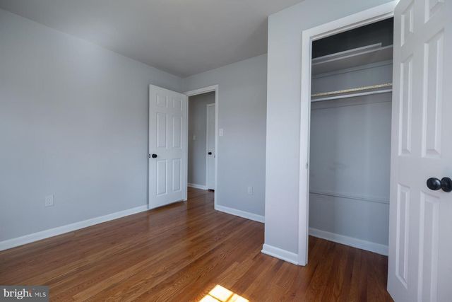 66 LONGWOOD DR, Stratford, NJ 08084