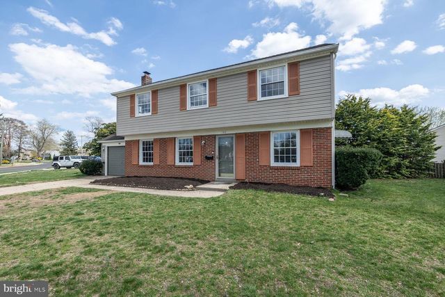 66 LONGWOOD DR, Stratford, NJ 08084