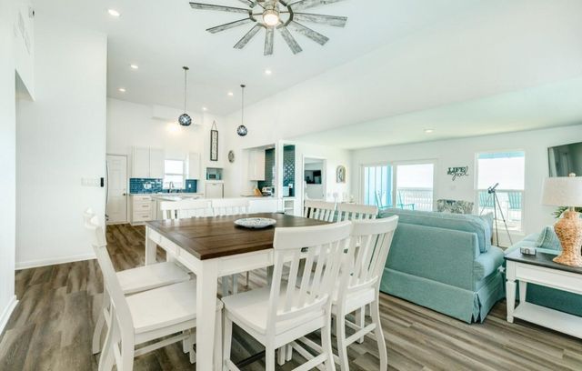 16627 Jamaica Beach Road, Galveston, TX 77554