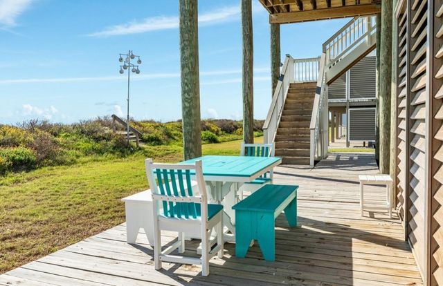 16627 Jamaica Beach Road, Galveston, TX 77554