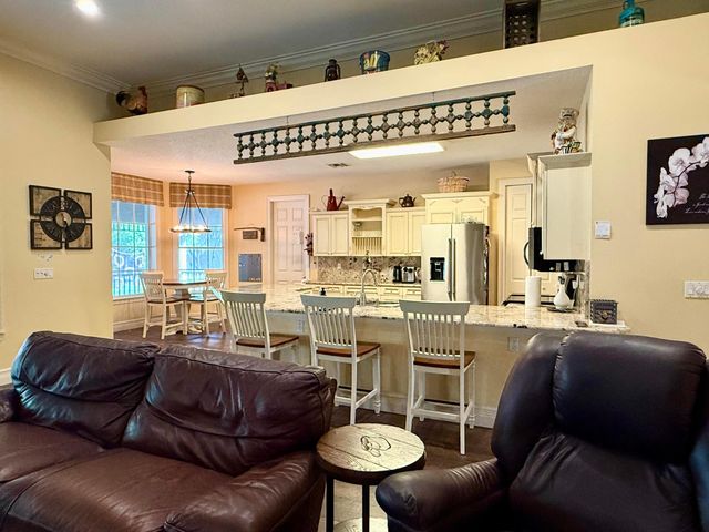 18122 Burr Oak Lane, Jupiter, FL 33478