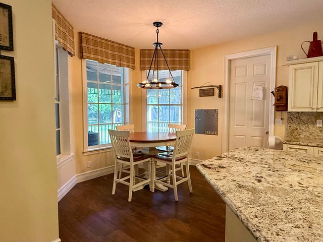 18122 Burr Oak Lane, Jupiter, FL 33478