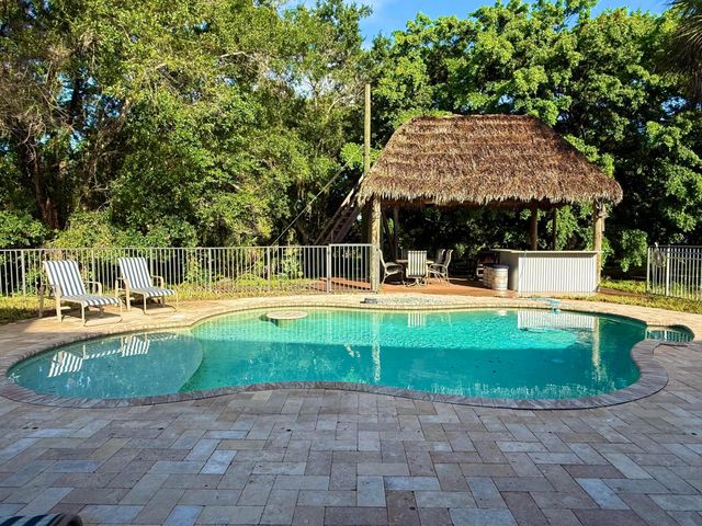 18122 Burr Oak Lane, Jupiter, FL 33478