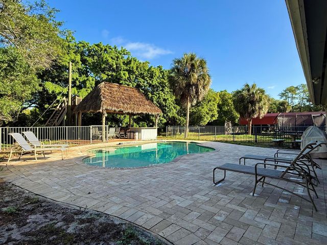 18122 Burr Oak Lane, Jupiter, FL 33478