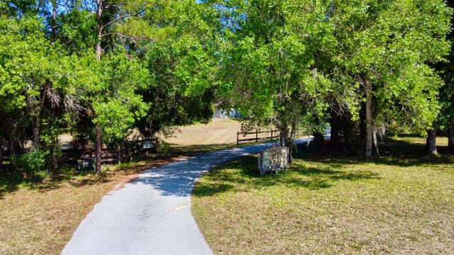 18122 Burr Oak Lane, Jupiter, FL 33478