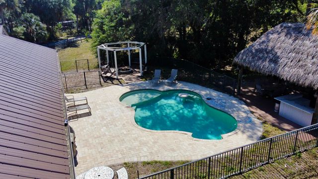 18122 Burr Oak Lane, Jupiter, FL 33478