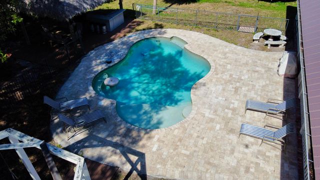 18122 Burr Oak Lane, Jupiter, FL 33478