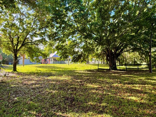 18122 Burr Oak Lane, Jupiter, FL 33478