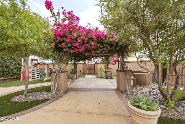 11037 E GROVE Street, Mesa, AZ 85208