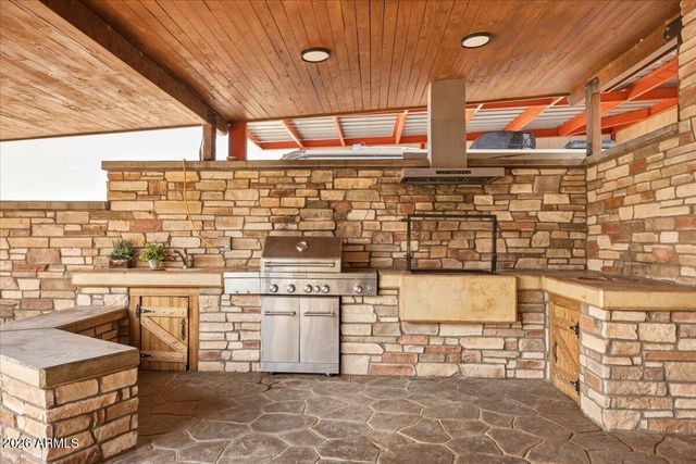 11037 E GROVE Street, Mesa, AZ 85208