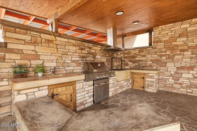 11037 E GROVE Street, Mesa, AZ 85208