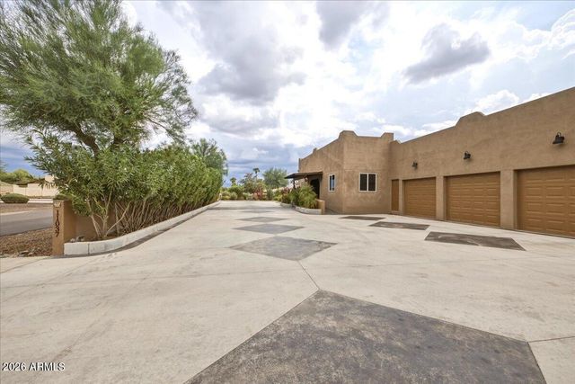 11037 E GROVE Street, Mesa, AZ 85208