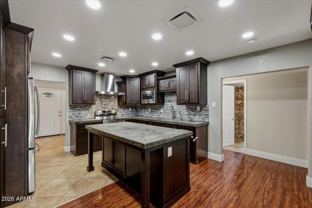 11037 E GROVE Street, Mesa, AZ 85208