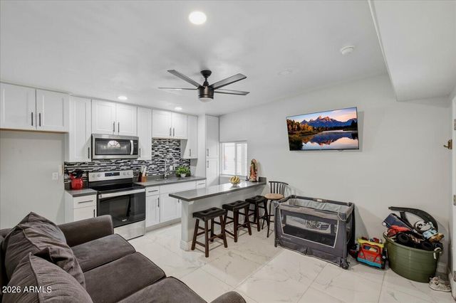11037 E GROVE Street, Mesa, AZ 85208