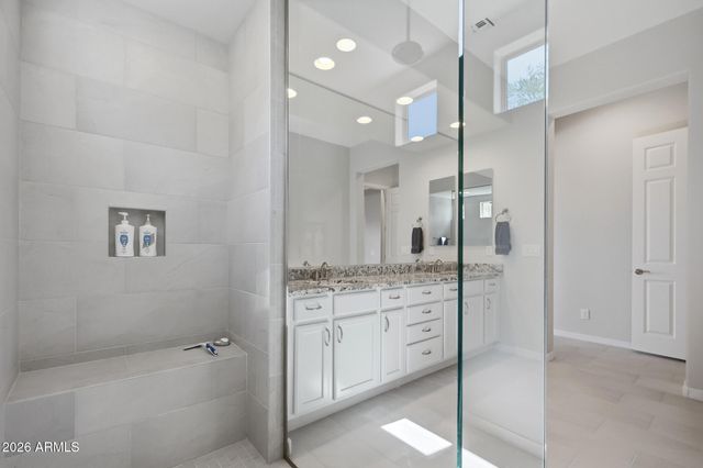 16486 W VALENCIA Drive, Goodyear, AZ 85338